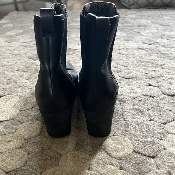 Ugg black platform waterproof winter boots. Gently used condition. - Picture 4 of 10